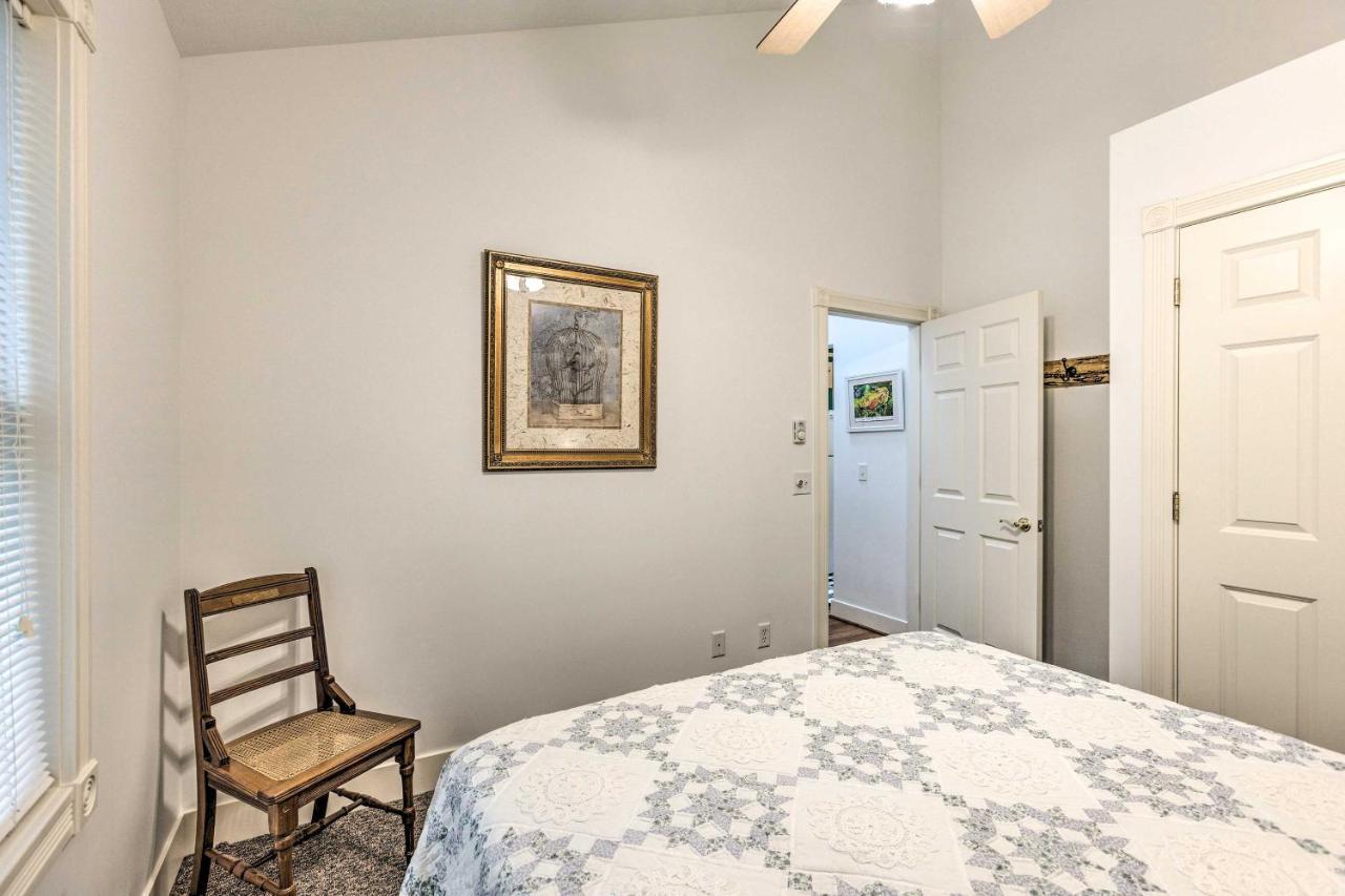 Couples Haven In Frankfort By Lake, Trails And Dtwn Exterior foto