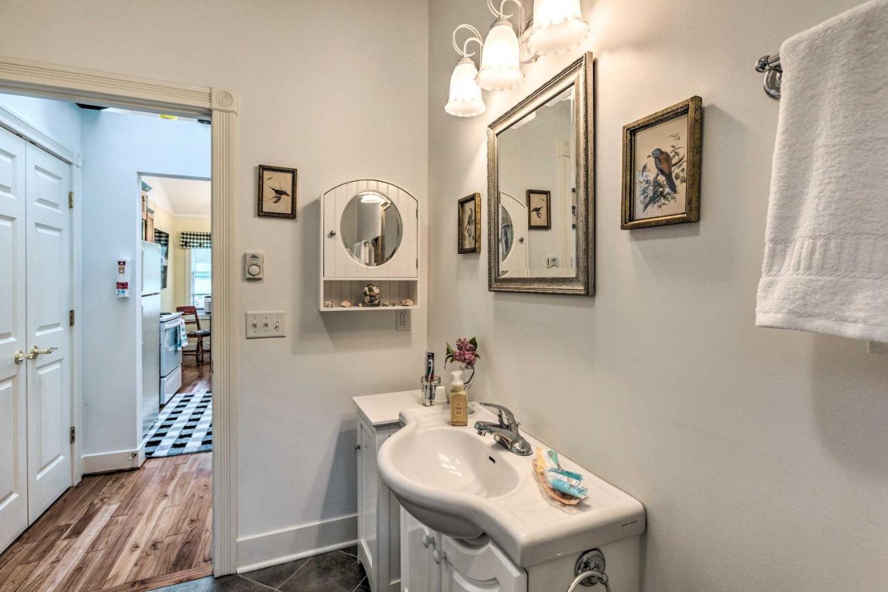 Couples Haven In Frankfort By Lake, Trails And Dtwn Exterior foto